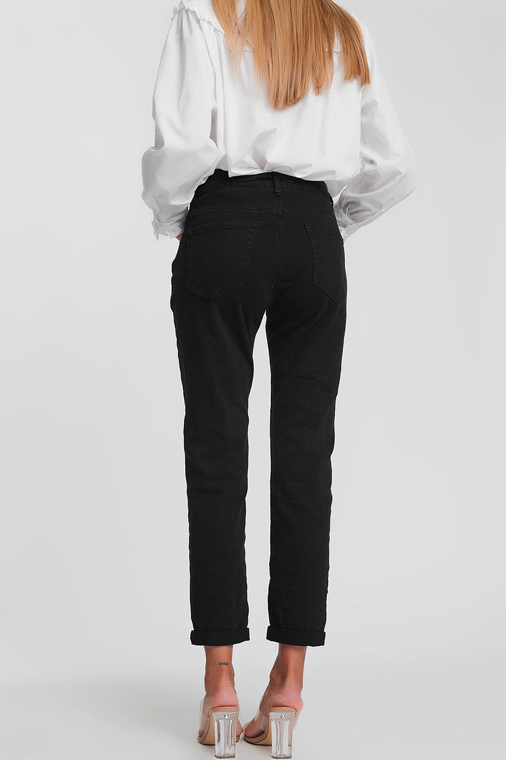 Q2 Straight Leg High Waisted Jeans in Black