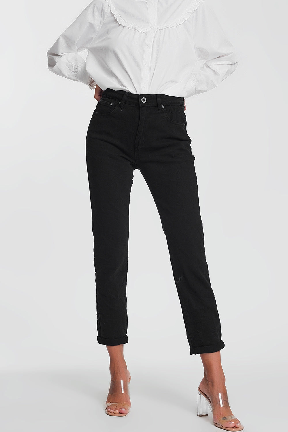 Q2 Straight Leg High Waisted Jeans in Black